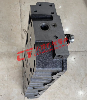 04293366 20970527 Engine Cylinder Heads D5E For EC200D EC210D EW140C